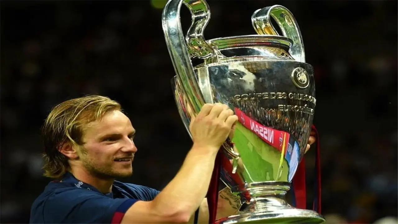 راكيتيتش يوضح سر اختلاف برشلونة وقدرة فليك على حصد جميع البطولات المتاحة